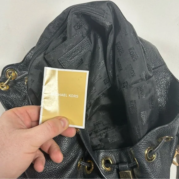 MICHAEL KORS Black Camden Drawstring Pebble Leather Tassel Shoulder Bag Purse - Picture 8 of 10